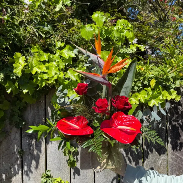 Hot Pacific Kete Floral Arrangement - Birds Hot Pacific Kete Floral Arrangement - Image 1