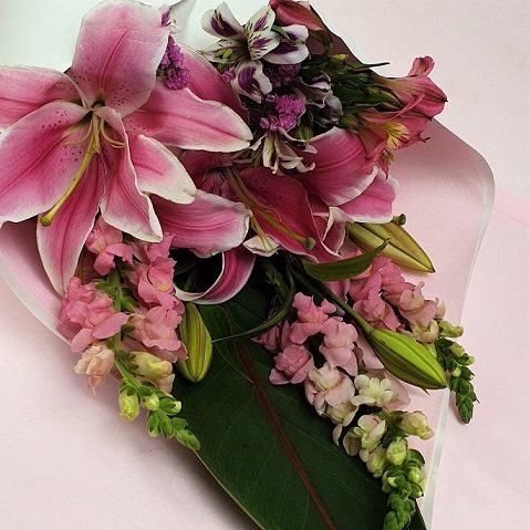 Something Pretty show you care! - Same or Next Day Gift & Flower Delivery  Auckland