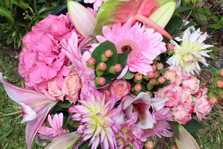 Flowers On The Hilltop Florist West Auckland Same Day Flower Delivery