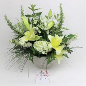 White Simplicity all-white-arrangement