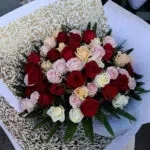 50 Mixed Colour Roses floral Bouquet
