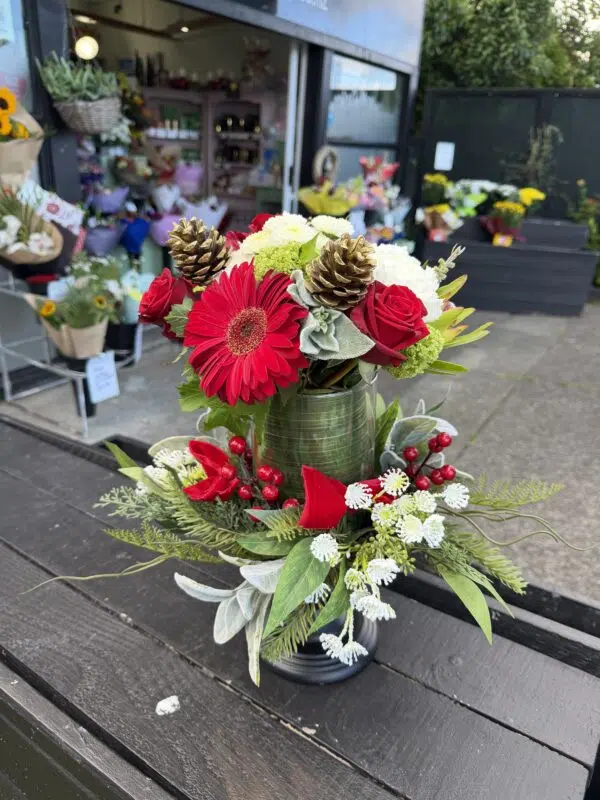 Christmas Posy Centrepiece - Image 2